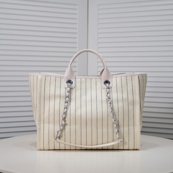 Chanel Large Shopping Bag Cream 39Cm A66941 - Image 3