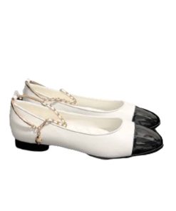 Chanel Interlocking Cc Logo Ballet Flats Black White