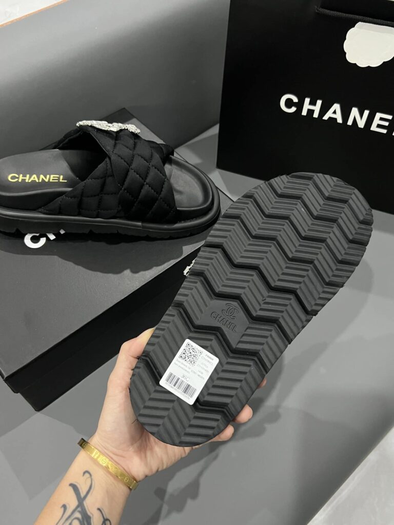 Chanel Cc Slippers Studded Black - Image 2