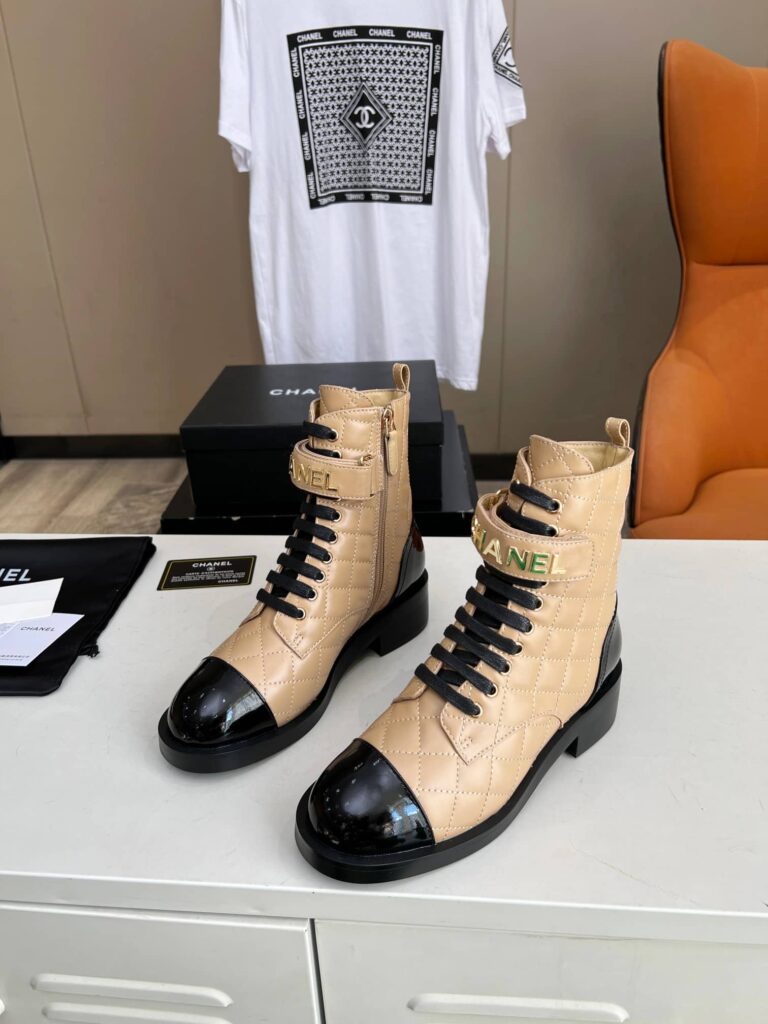 Chanel Combat Boots Lambskin And Patent Calfskin Beige - Image 2
