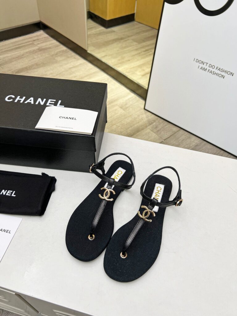 Chanel Sandals Lambskin Ivory Black G40018 - Image 3