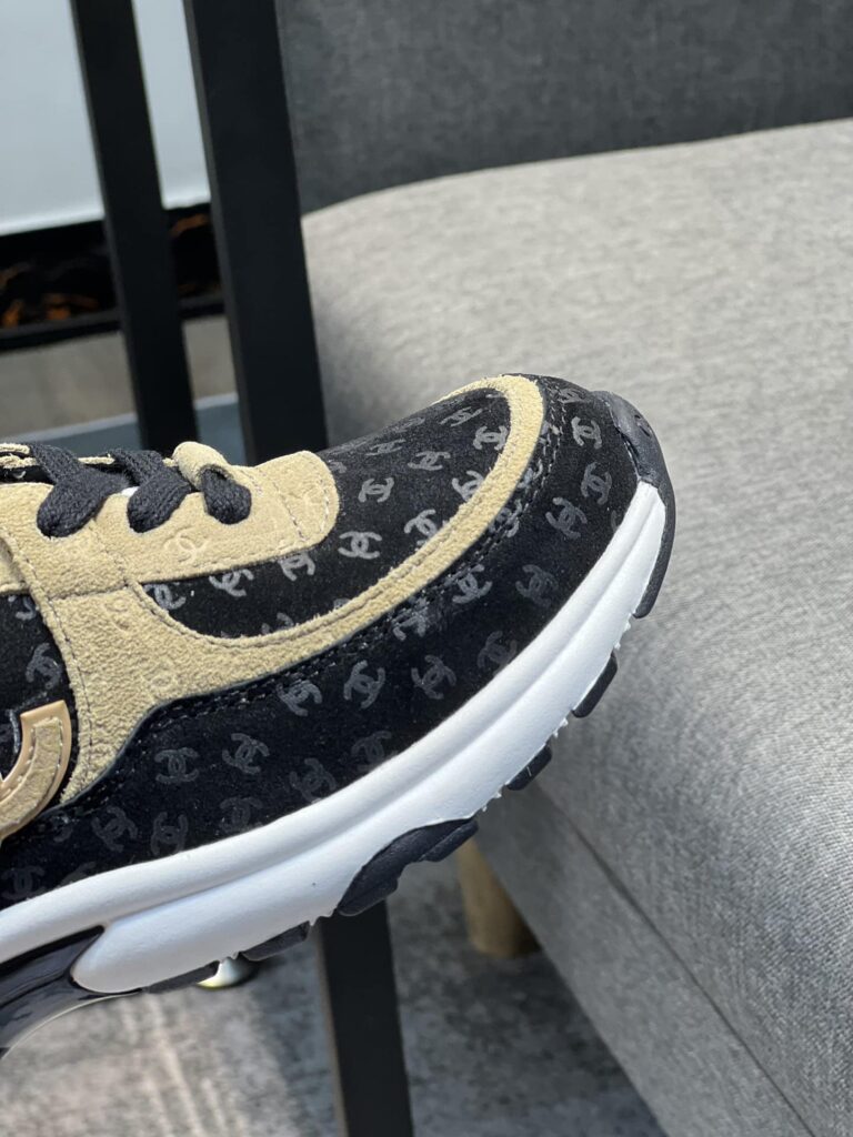 Chanel Cc Embossed Logo Suede Black Yellow - Image 3