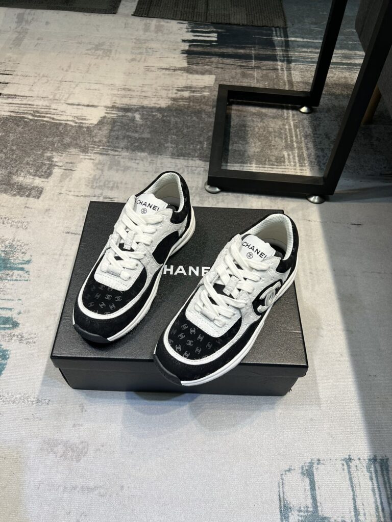 Chanel Cc Embossed Logo Suede Black White - Image 5