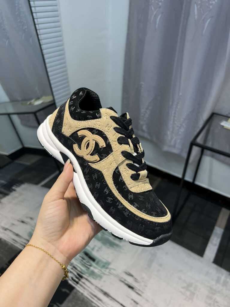 Chanel Cc Embossed Logo Suede Black Yellow - Image 6