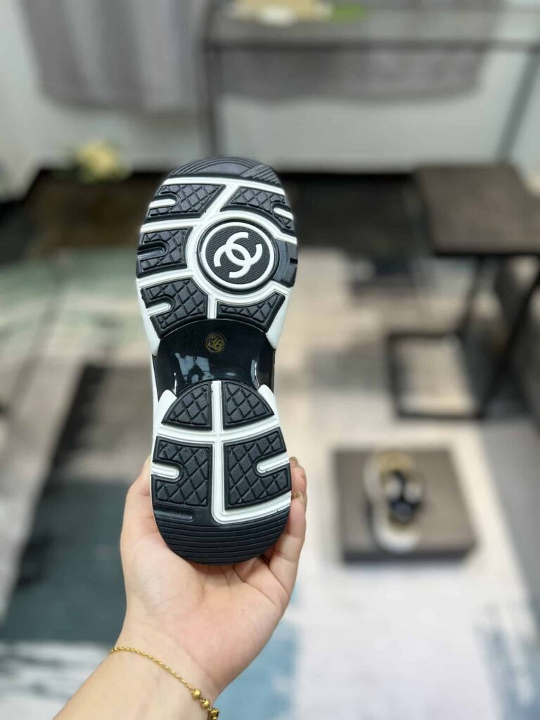 Chanel Cc Embossed Logo Suede Black Yellow - Image 9