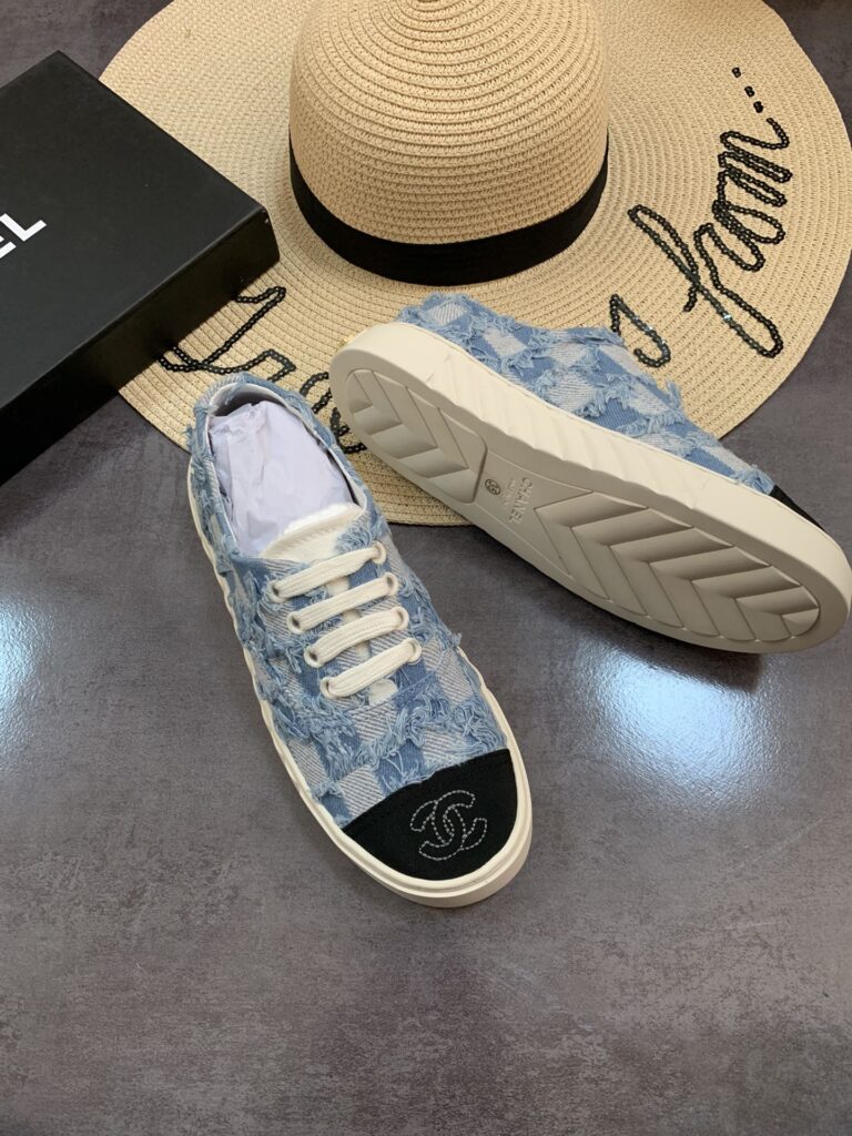 Chanel Cc Sneakers Mix Denim Blue - Image 2