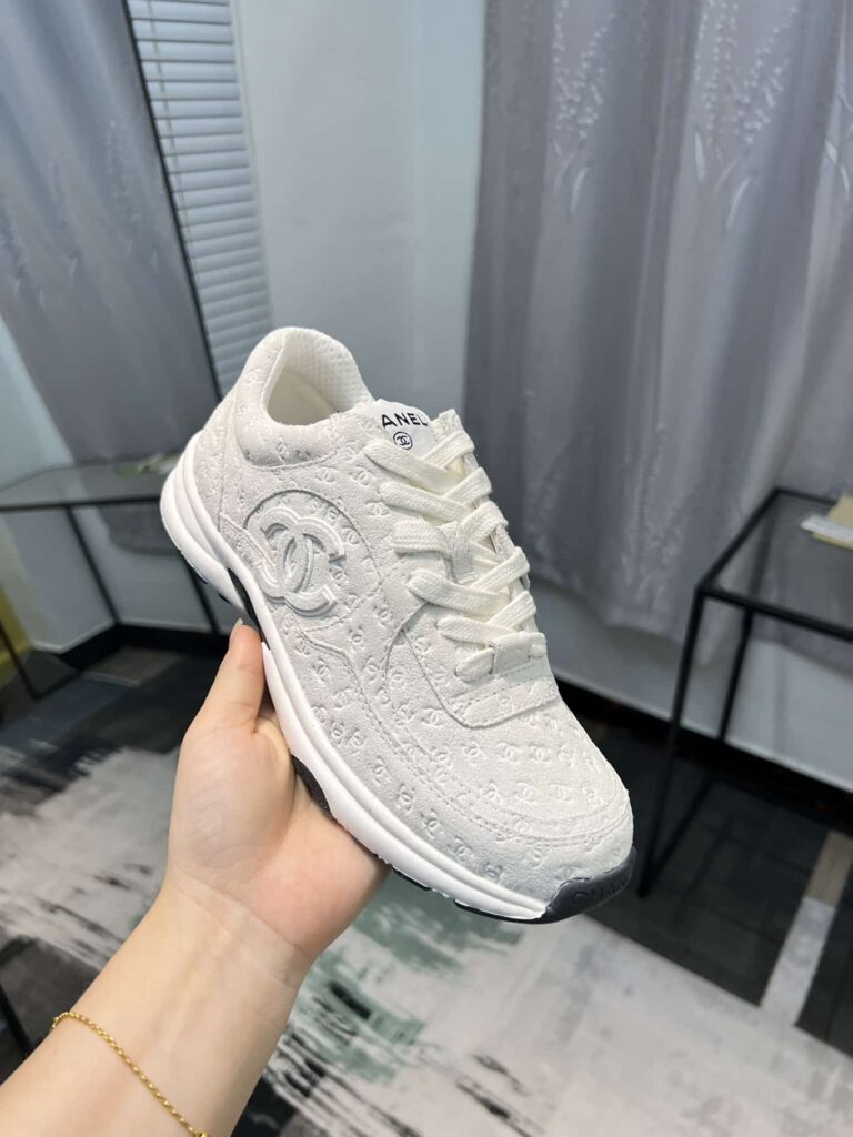 Chanel Cc Embossed Logo Suede White - Image 6