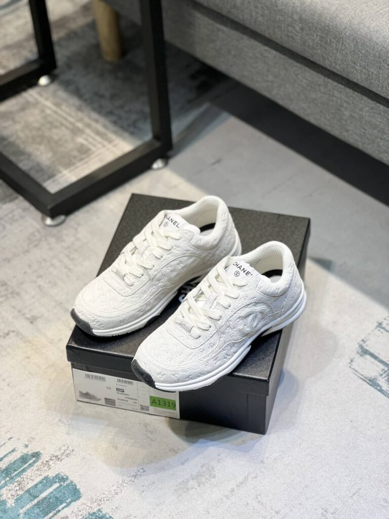 Chanel Cc Embossed Logo Suede White - Image 7