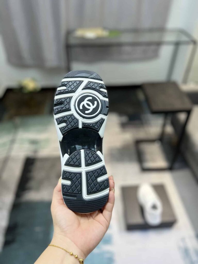 Chanel Cc Embossed Logo Suede White - Image 9