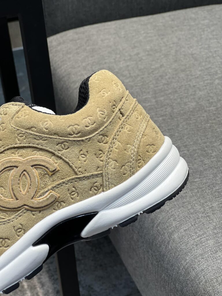 Chanel Cc Embossed Logo Suede Yellow - Image 8