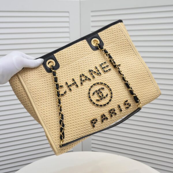 Chanel Deauville Tote Straw With Chain Detail 39Cm - Image 3