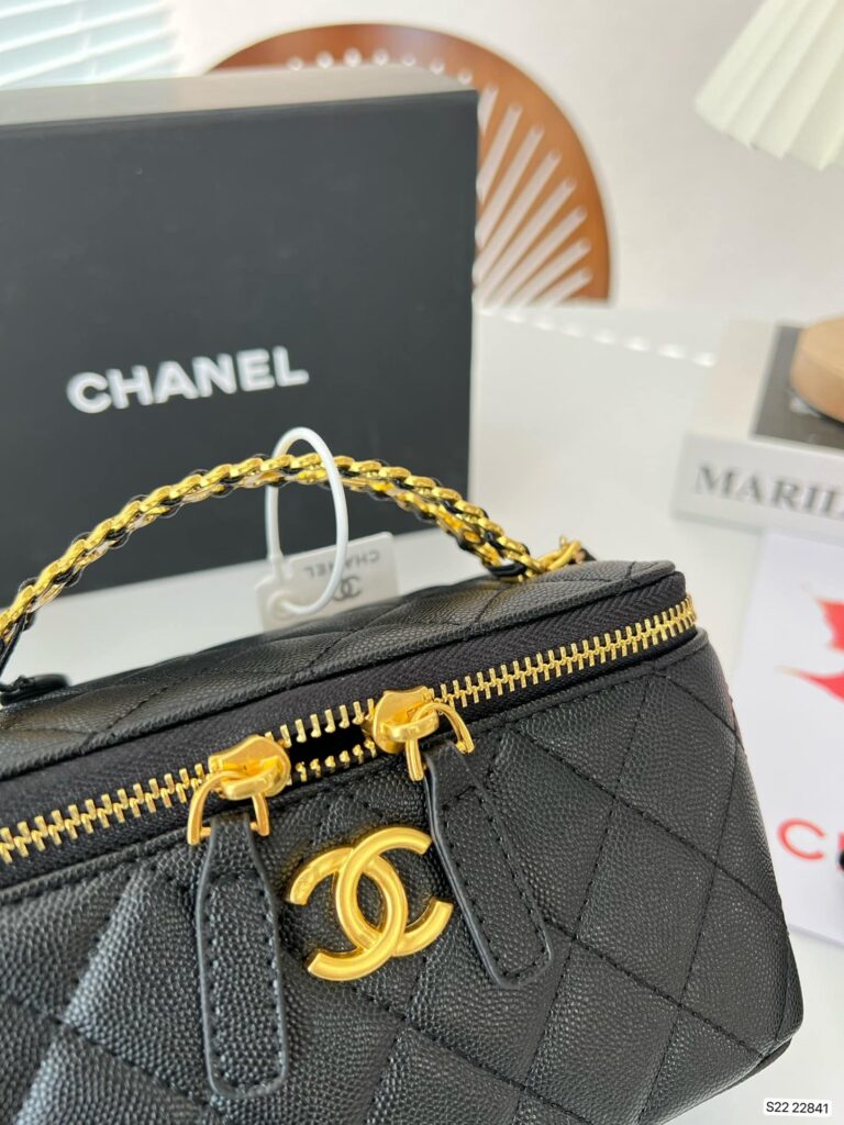 Chanel Small Vanity Case Ss22 Black 17Cm - Image 6