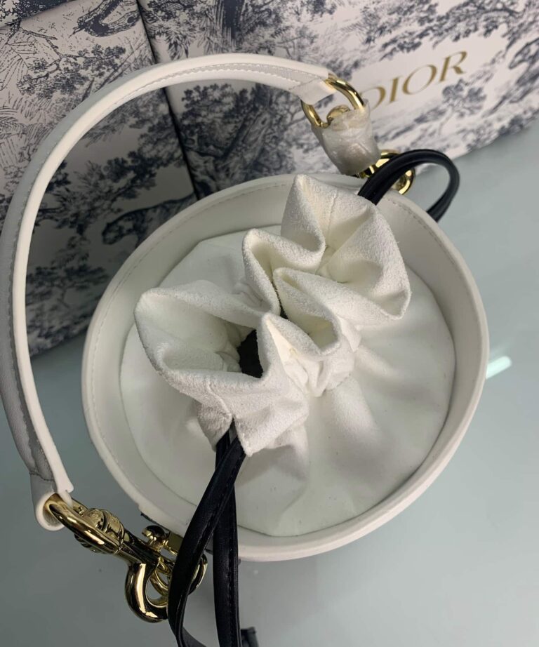 Dior Small Dior Vibe Bucket Bag White 18Cm - Image 7