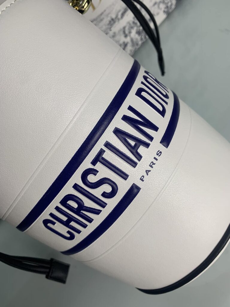 Dior Small Dior Vibe Bucket Bag White 18Cm - Image 8