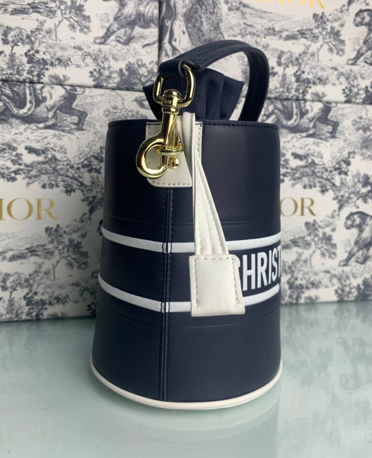 Dior Small Dior Vibe Bucket Bag Black 18Cm - Image 5