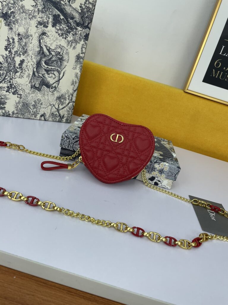 Dior Caro Heart Pouch With Chain Red S5097Unid M61R - Image 3