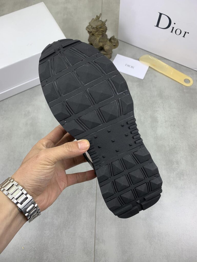 Dior Runner Sneaker Smooth Calfskin Cd Pattern Black - Image 4