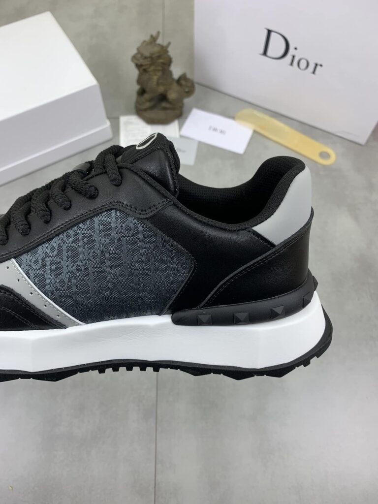 Dior Runner Sneaker Smooth Calfskin Cd Pattern Black - Image 3