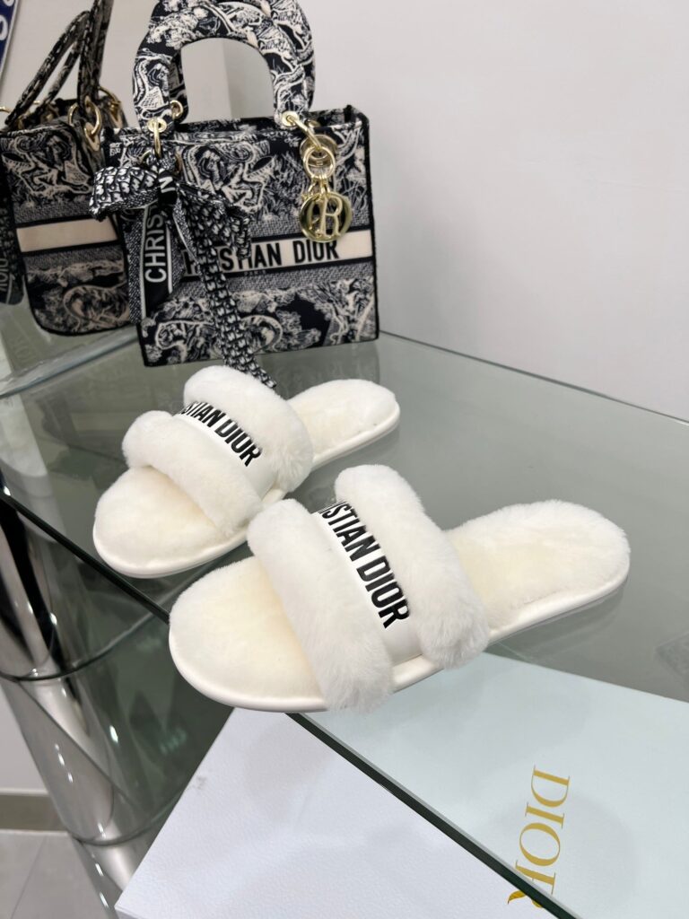 Dior Shearling Slides White - Image 5