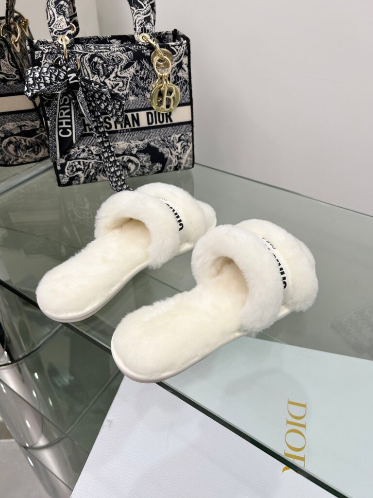 Dior Shearling Slides White - Image 4