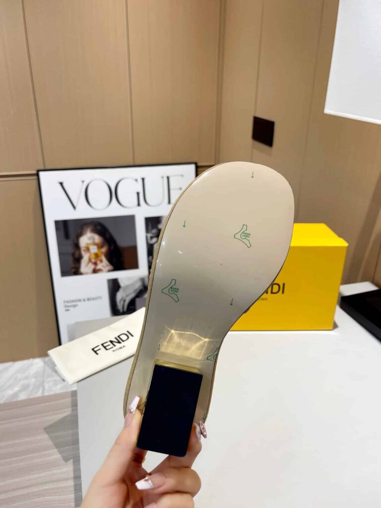 Fendi Baguette Raffia Slide Sandal Natural Neutral - Image 2