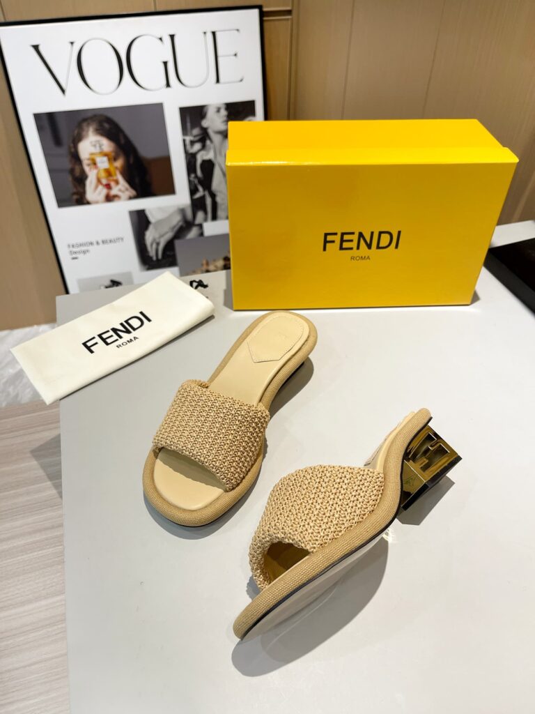 Fendi Baguette Raffia Slide Sandal Natural Neutral - Image 7