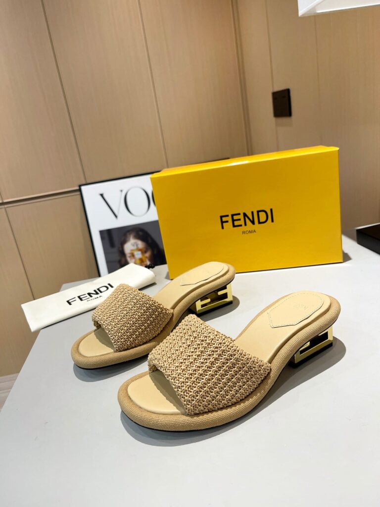 Fendi Baguette Raffia Slide Sandal Natural Neutral - Image 9