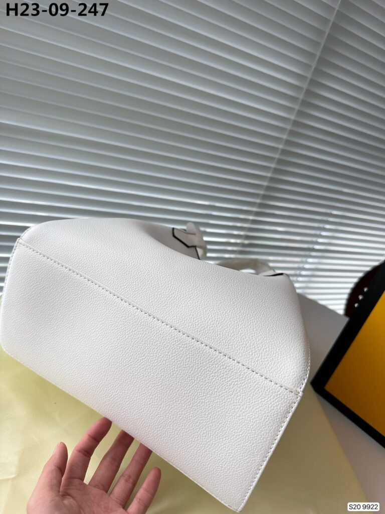 Fendi Origami Medium White Leather Bag That Can Be Transformed White 26Cm 8Bh414Apzaf0K7E - Image 6