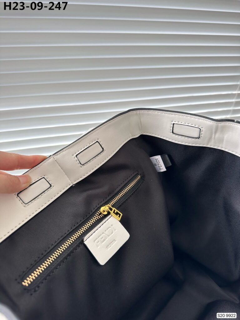 Fendi Origami Medium White Leather Bag That Can Be Transformed White 26Cm 8Bh414Apzaf0K7E - Image 9