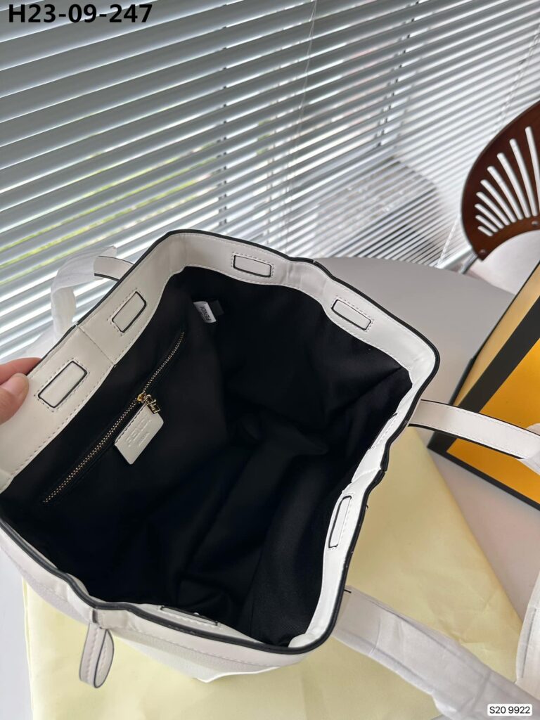 Fendi Origami Medium White Leather Bag That Can Be Transformed White 26Cm 8Bh414Apzaf0K7E - Image 10