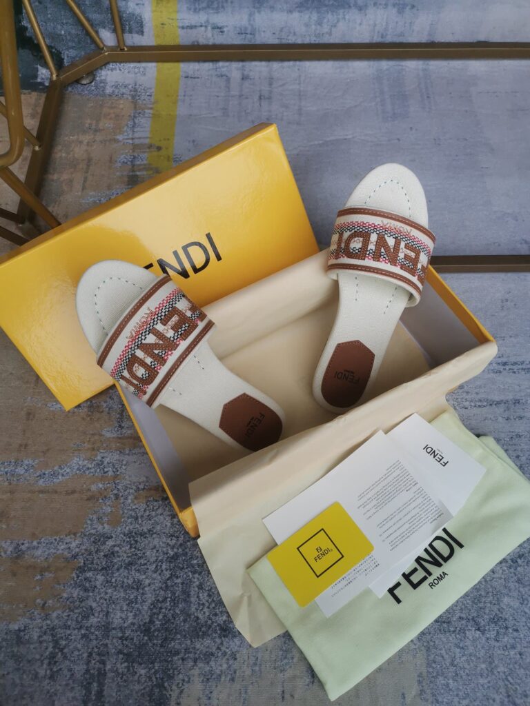 Fendi Signature Beige Canvas Slides 8R8092Ao0Xf1Lru - Image 6