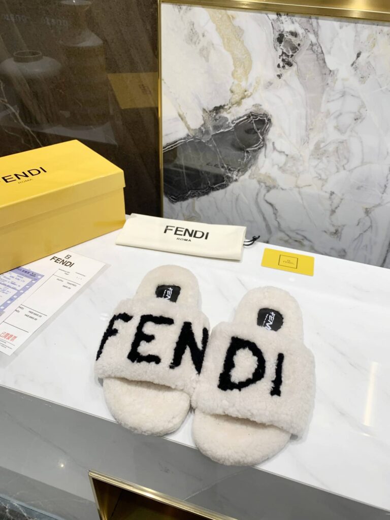 Fendi Shearling Slides White - Image 5