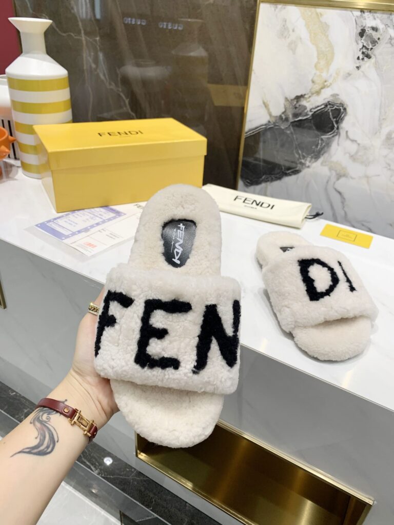 Fendi Shearling Slides White - Image 4