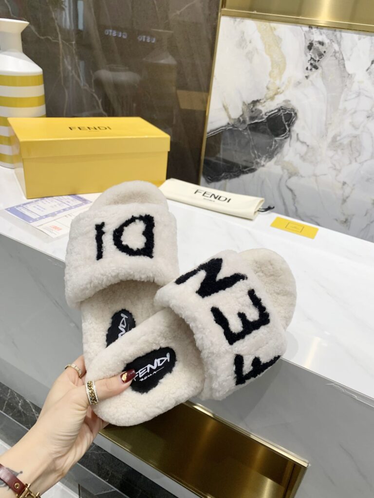 Fendi Shearling Slides White - Image 3