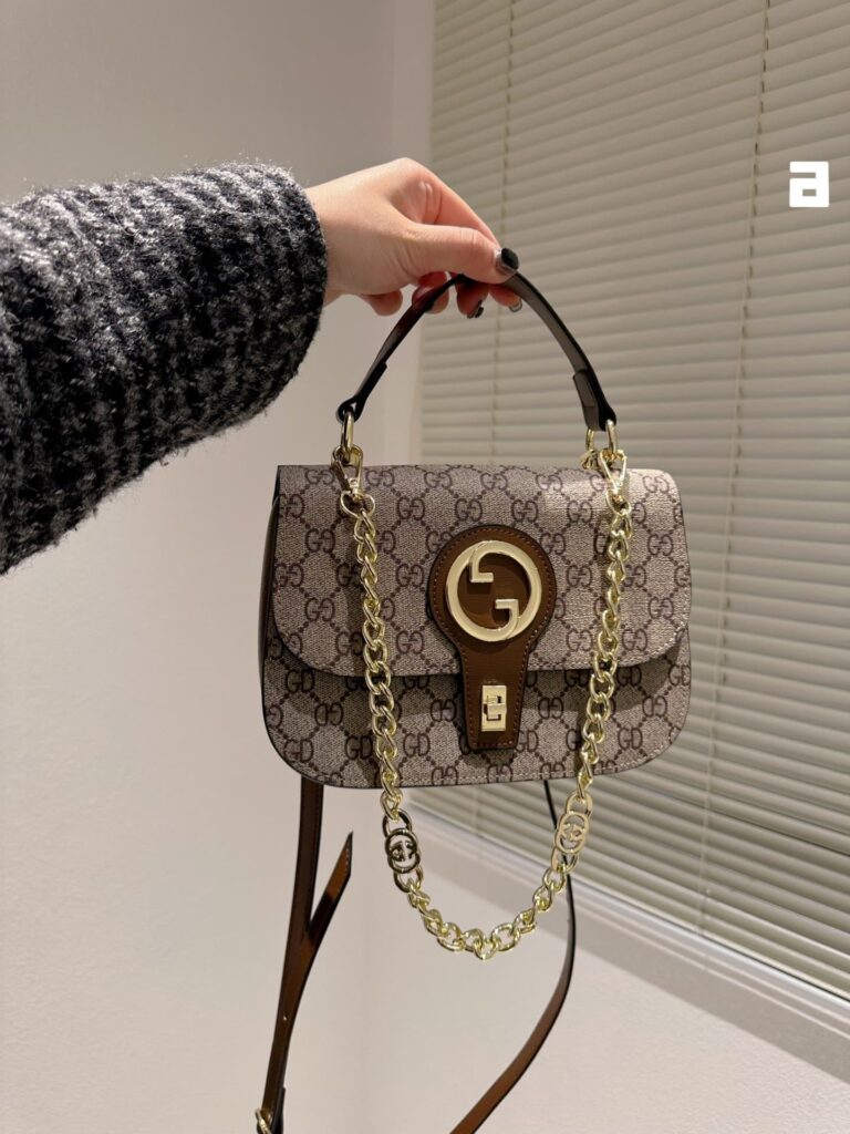 Gucci Blondie Top-Handle Bag Monogram 24Cm - Image 10