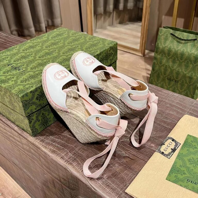 Gucci Gg Canvas Wedge Espadrilles Pink - Image 2