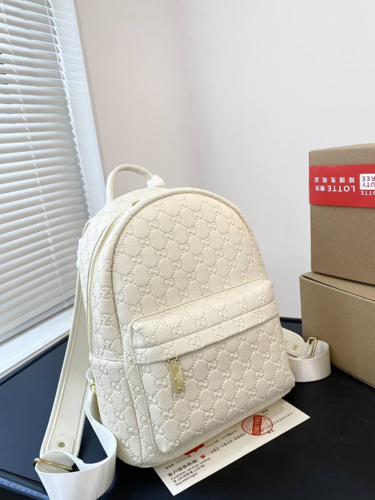 Gucci Gg Embossed Leather Backpack White 26Cm - Image 2