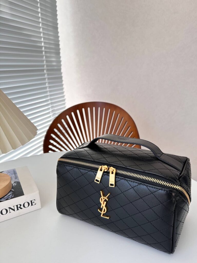 Saint Laurent Gaby Vanity Case In Quilted Lambskin Black 24Cm 7531711El071000 - Image 6