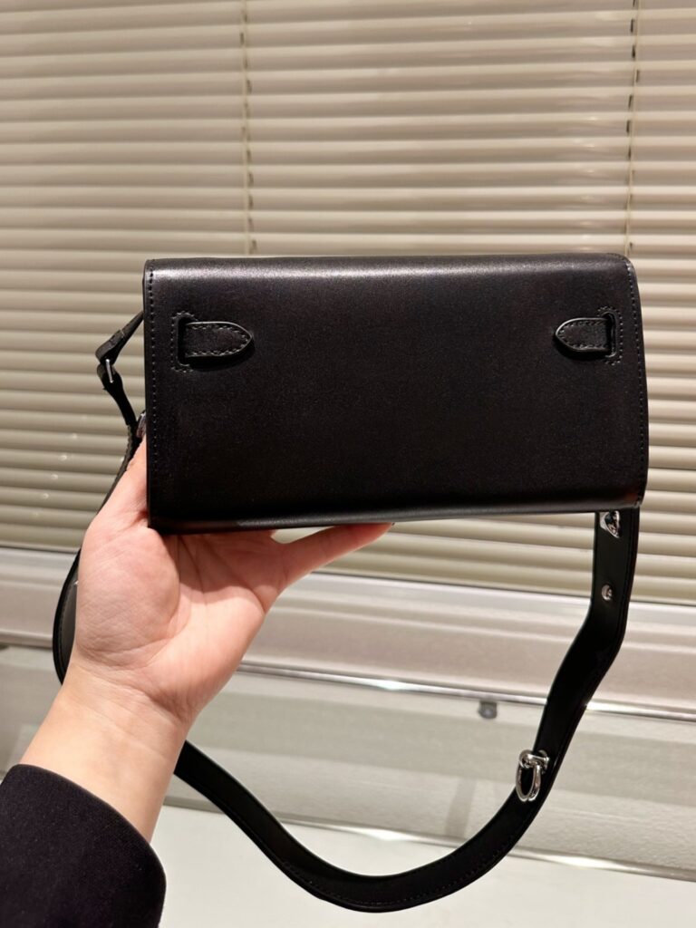 Hermes Kelly Pochette Boxcalf Silver Hardware Black 23Cm - Image 3