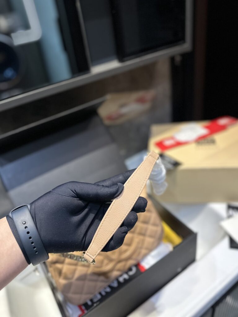 Chanel Timeless Cc Chain Shoulder Bag Dark Beige 25Cm - Image 4