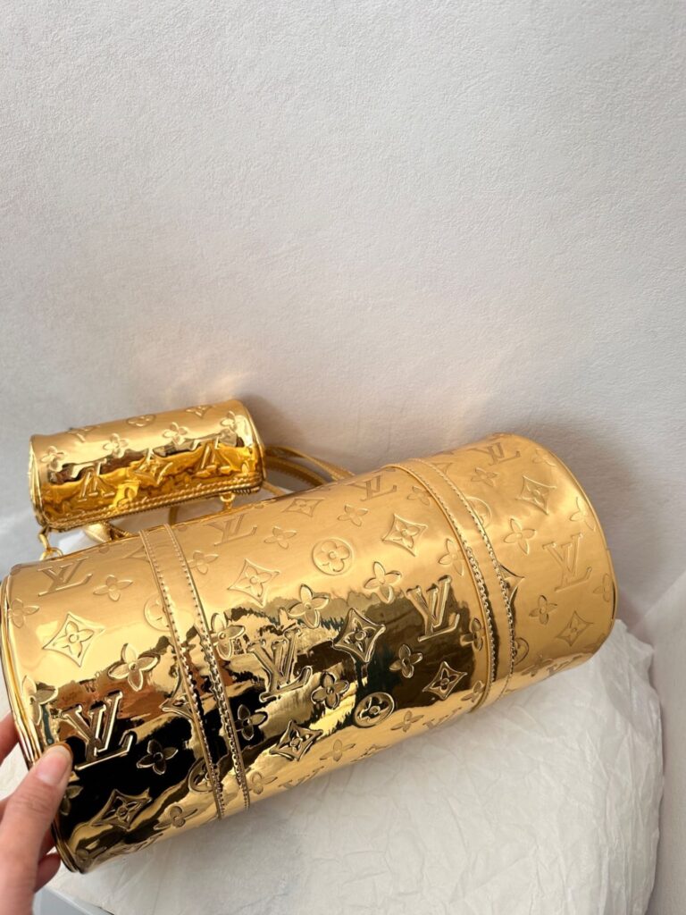 Louis Vuitton Papillon Miroire Handbag Gold 30Cm M95270 - Image 4