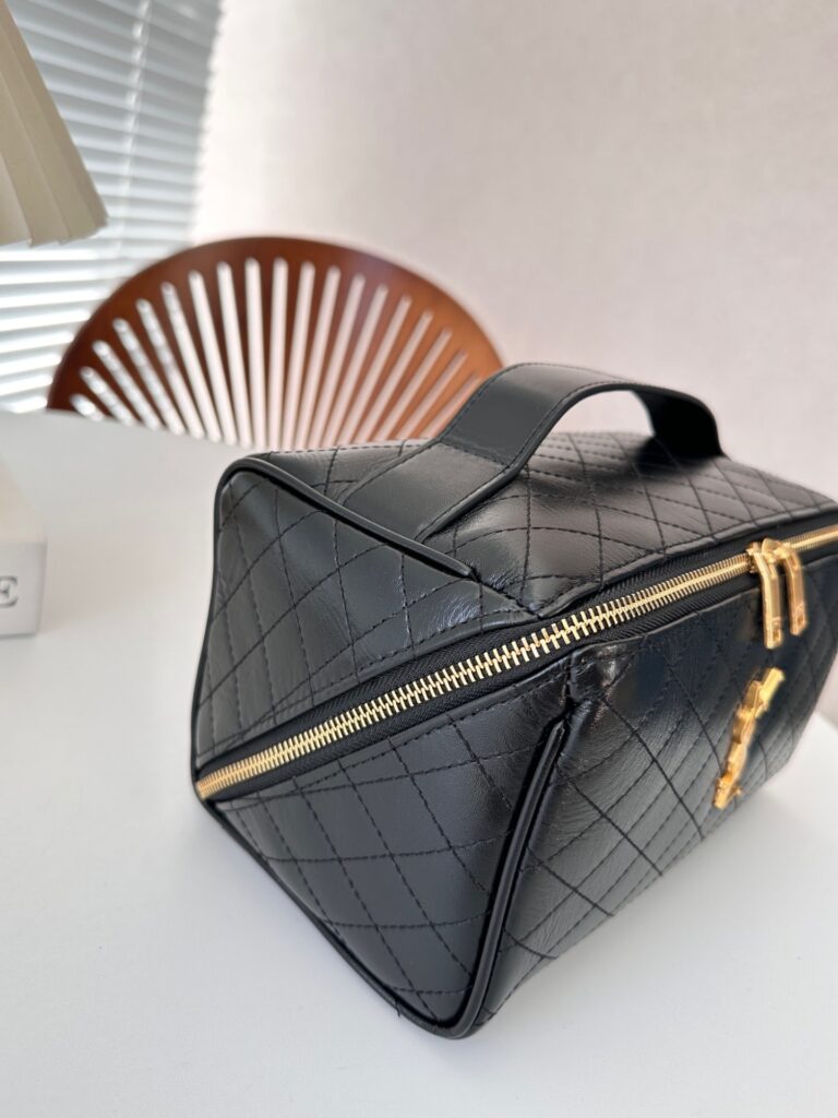 Saint Laurent Gaby Vanity Case In Quilted Lambskin Black 24Cm 7531711El071000 - Image 3