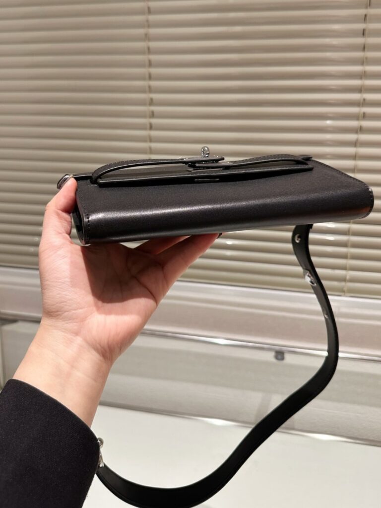 Hermes Kelly Pochette Boxcalf Silver Hardware Black 23Cm - Image 6