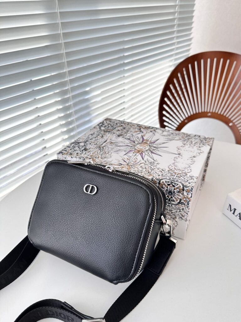 Dior Pouch Shoulder Strap Cd Icon Black 17Cm 2Esbc119Cdi H00N - Image 7