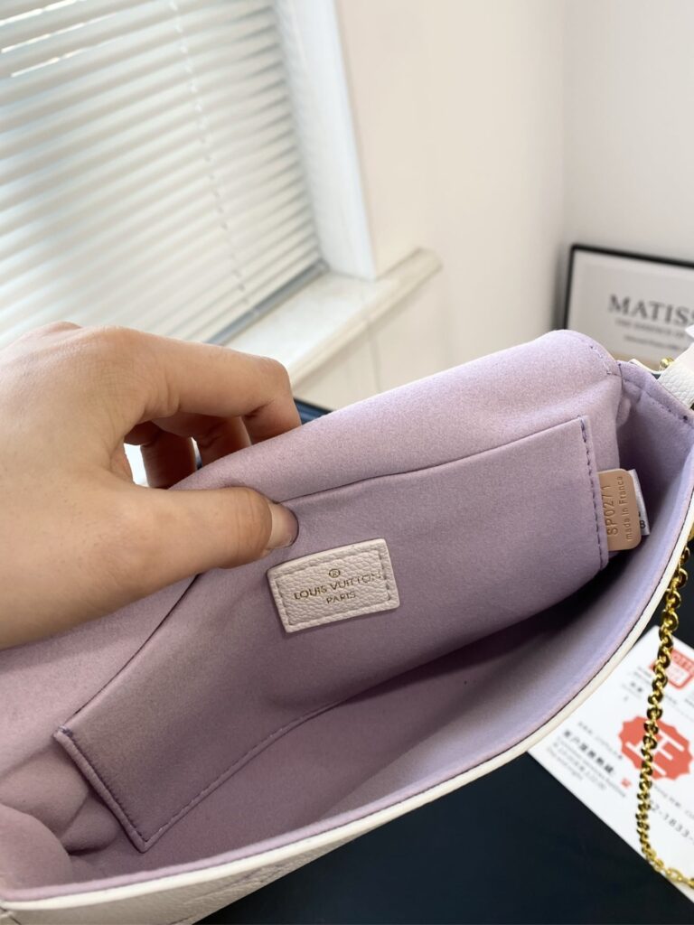 Louis Vuitton Pochette Felicie Bag In Latte And Bubble Tea 22Cm - Image 2