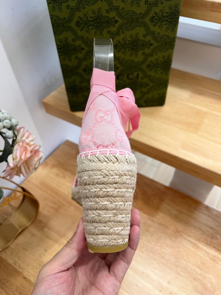 Gucci Women'S Gg Espadrille With Patch Pink - Image 6