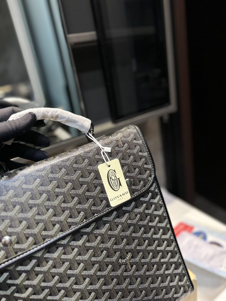 Goyard Saint Leger Backpack Black 36Cm Stlegemmlty01Cg01P - Image 7