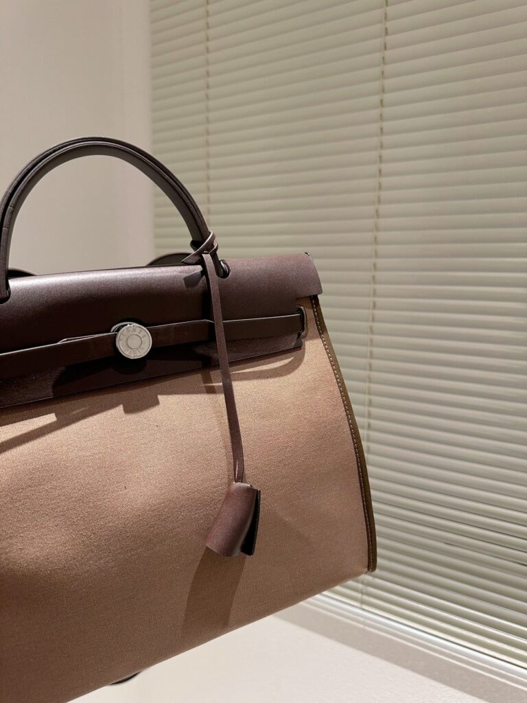 Hermes Toile Herbag Zip Tote Bag Dark Brown 31Cm - Image 3