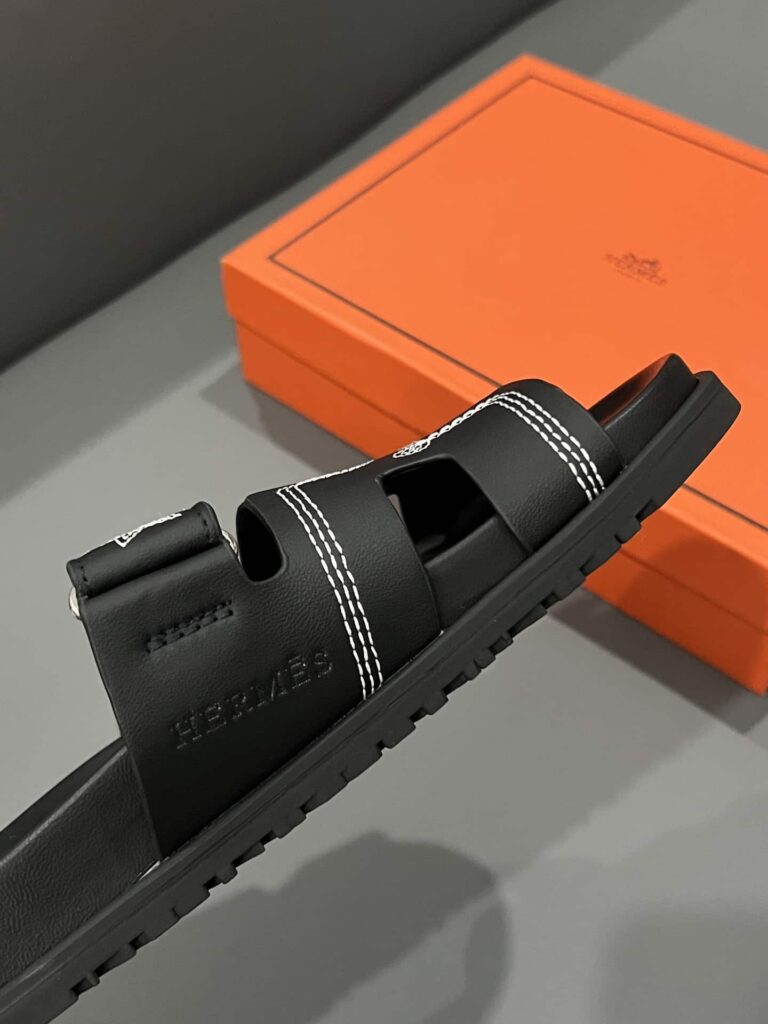 Hermes Chypre Sandal Star Stitched Noir H232142Z 02340 - Image 6