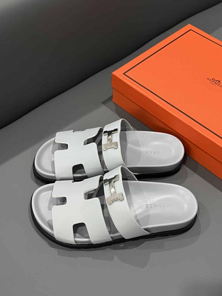 Hermes Chypre Sandal H Logo Silver Hardware Light Grey - Image 4